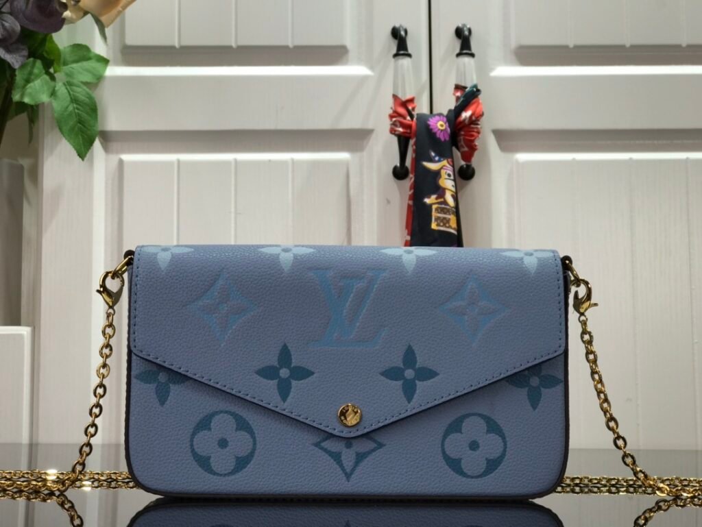 Louis Vuitton Felicie Pochette Blue – BRANDY BUCKET